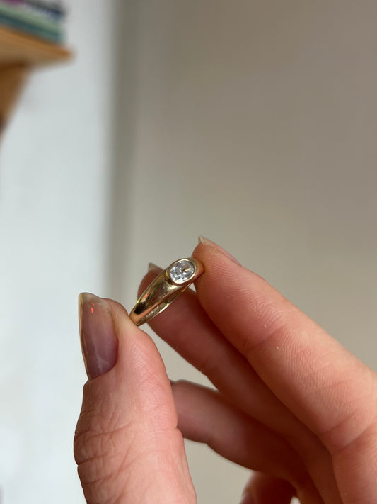 CZ 9ct gold gypsy ring
