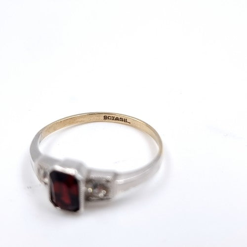 Garnet 9ct gold ring