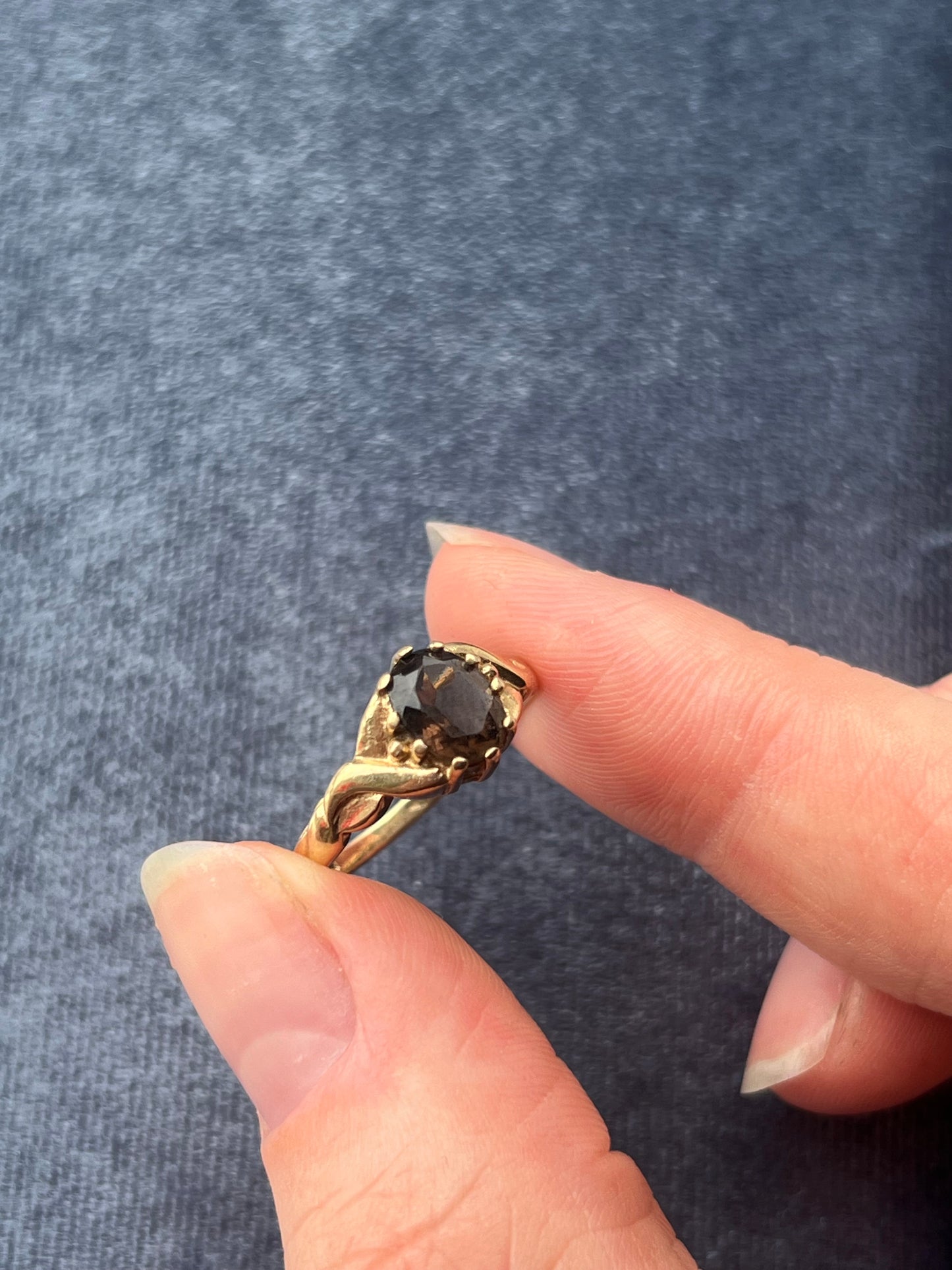 Smokey quartz 9ct gold ring