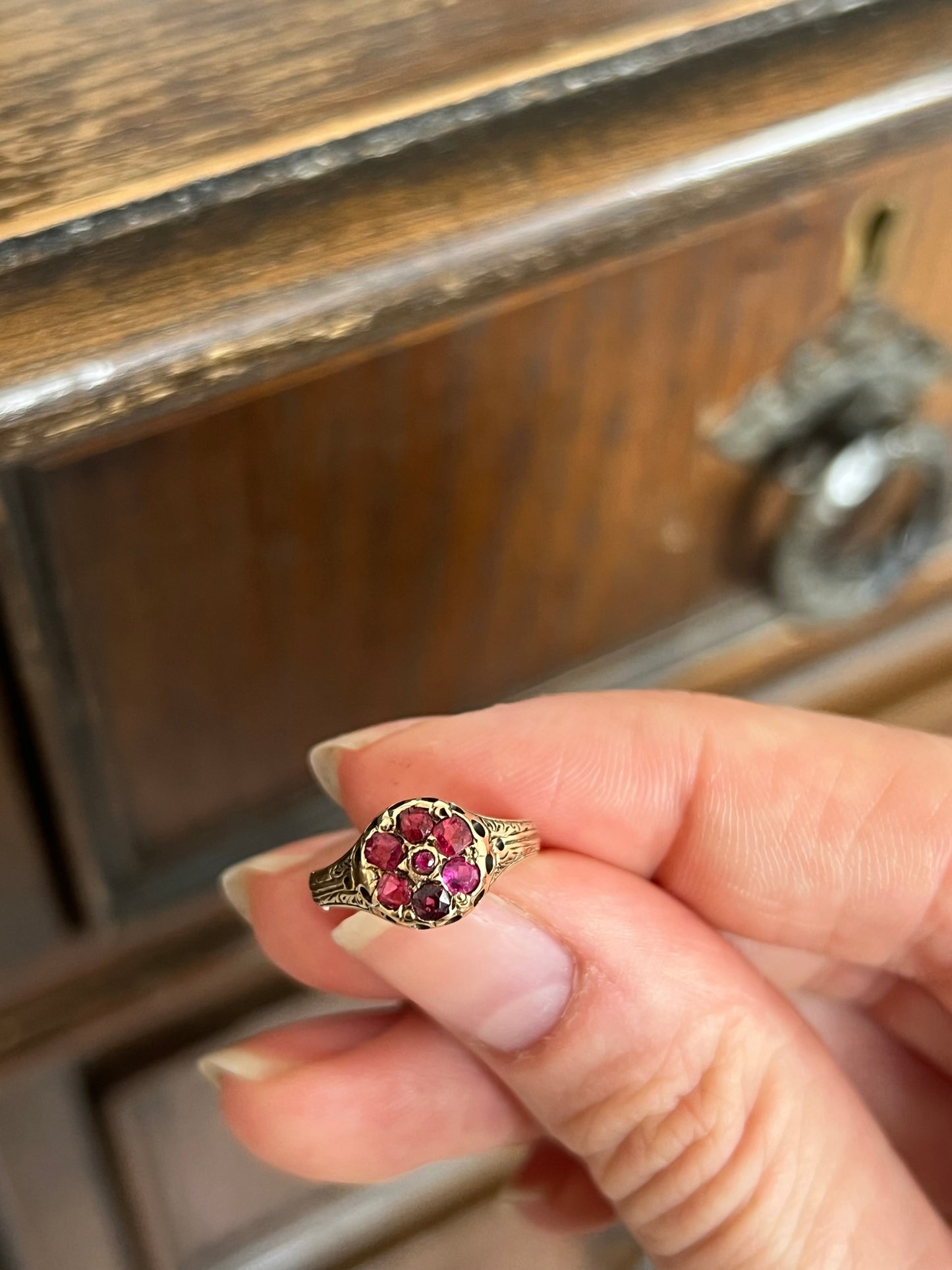 Vintage 90s Ruby 9ct gold ring