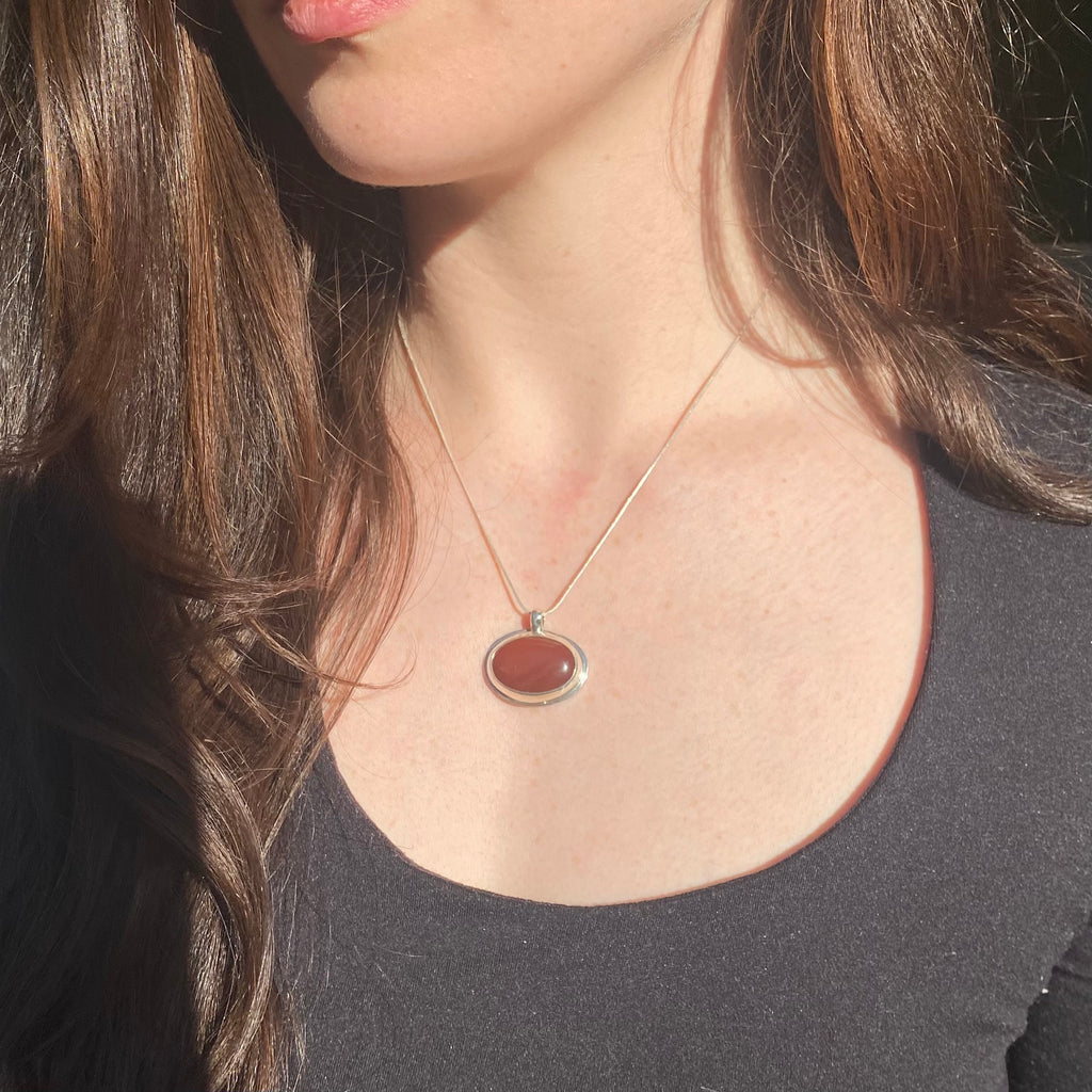 Red onyx pendant