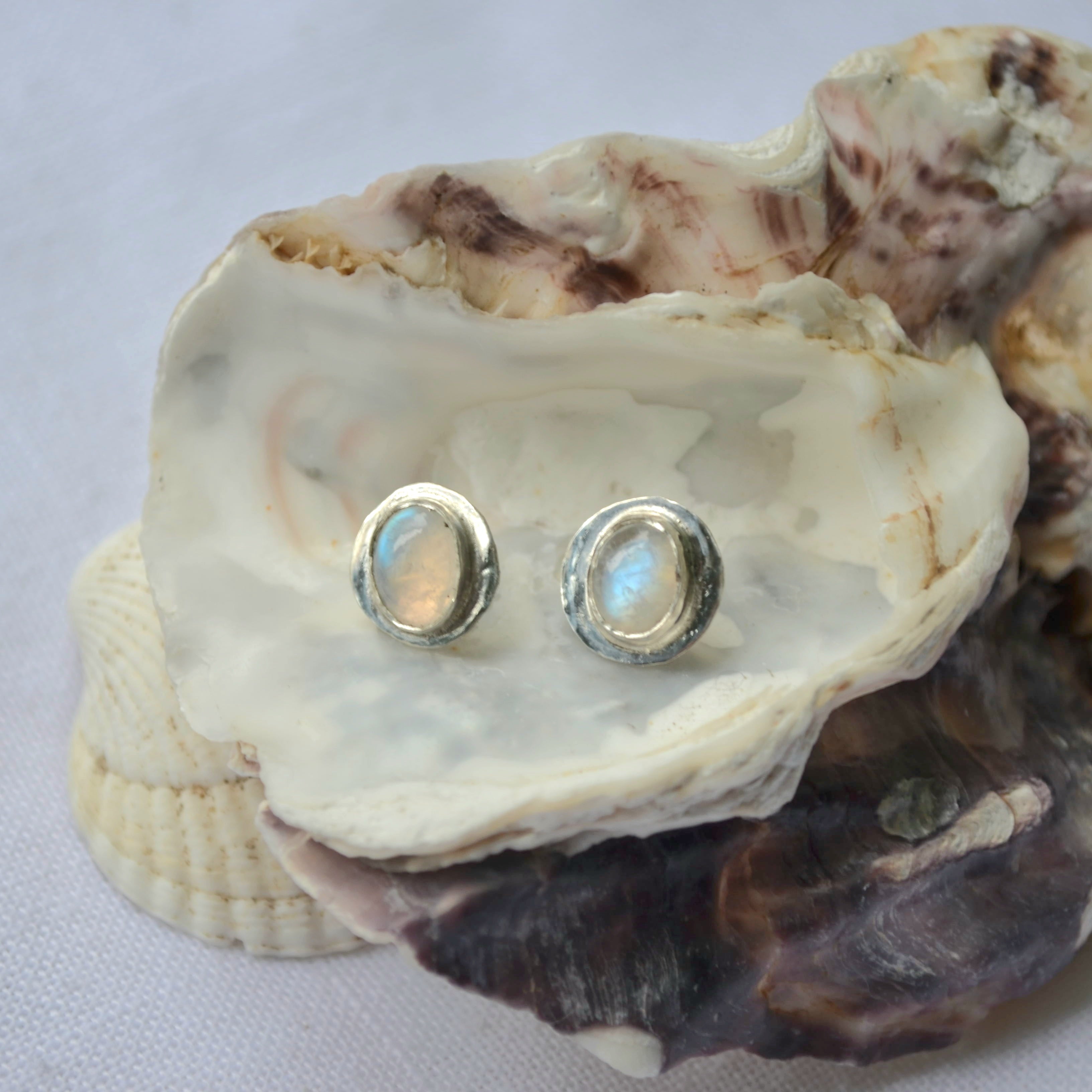 Coirce moonstone earrings