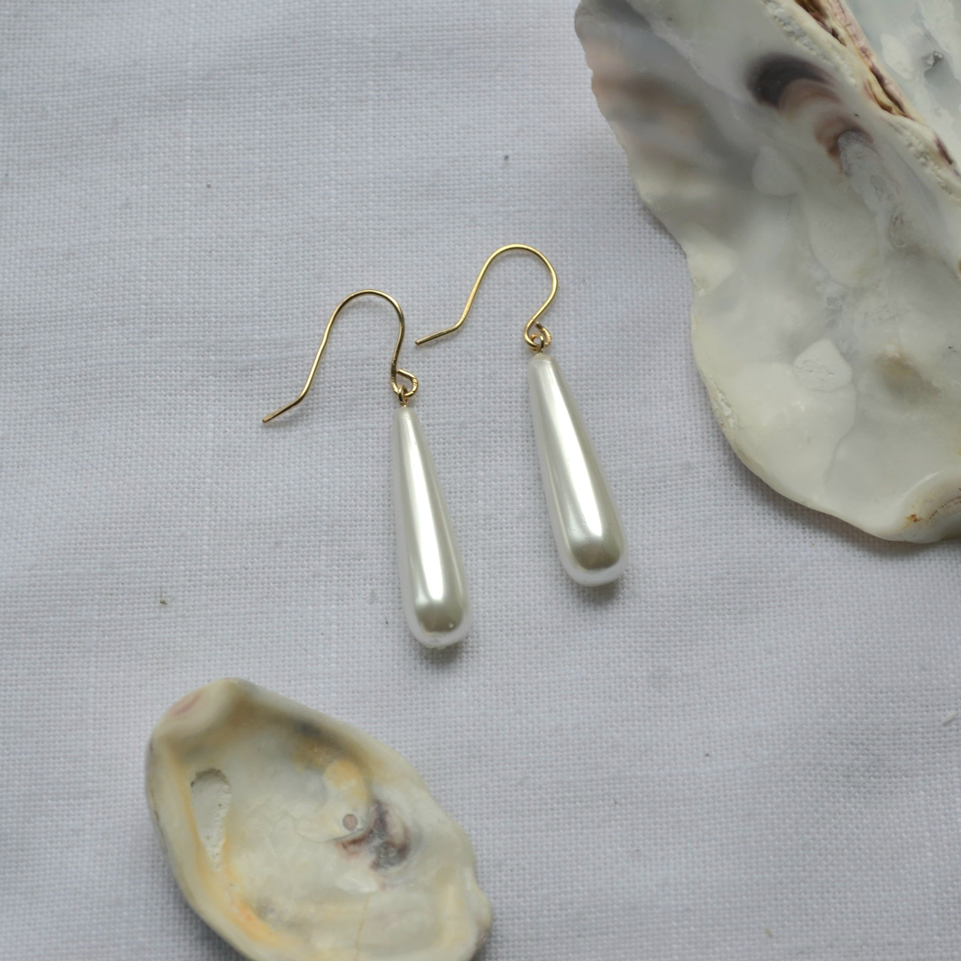 Gold pearl drop earrings