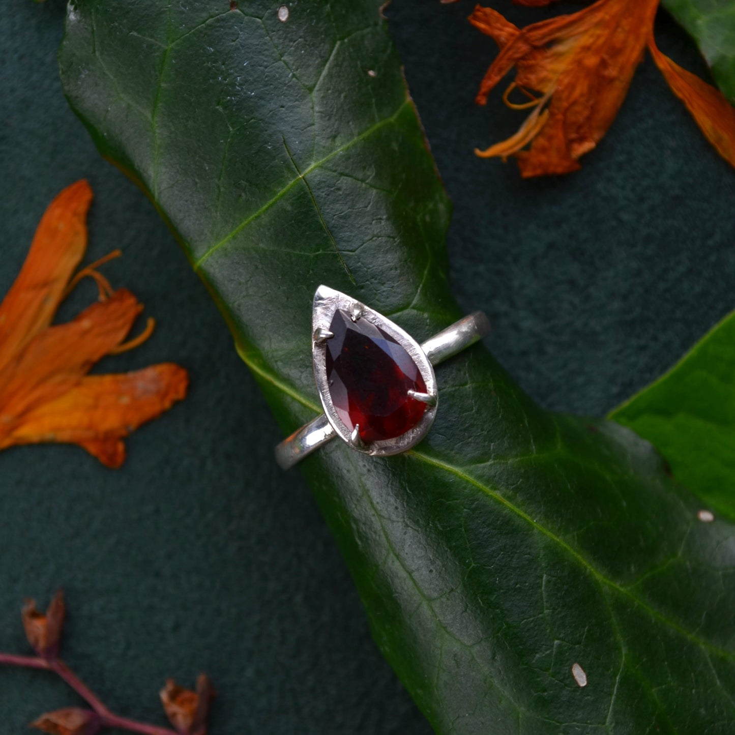 Labyrinth garnet ring