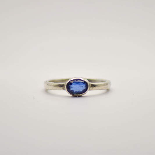 Kyanite ring