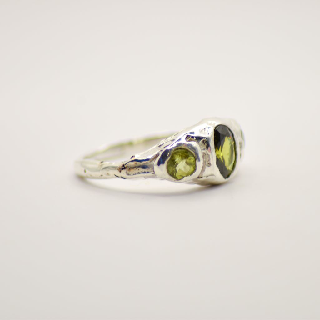 Tourmaline and peridot ring