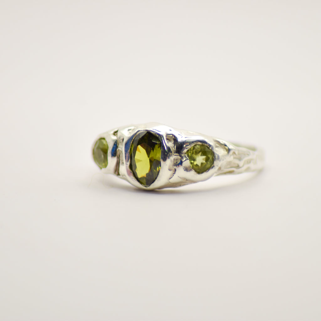 Tourmaline and peridot ring