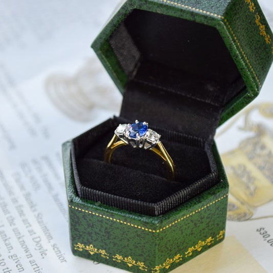 Sapphire and diamond ring 18ct yellow gold ring