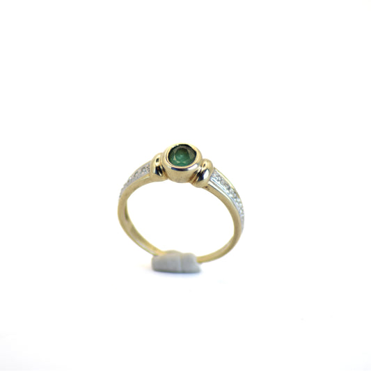 Emerald & diamond 9ct gold ring