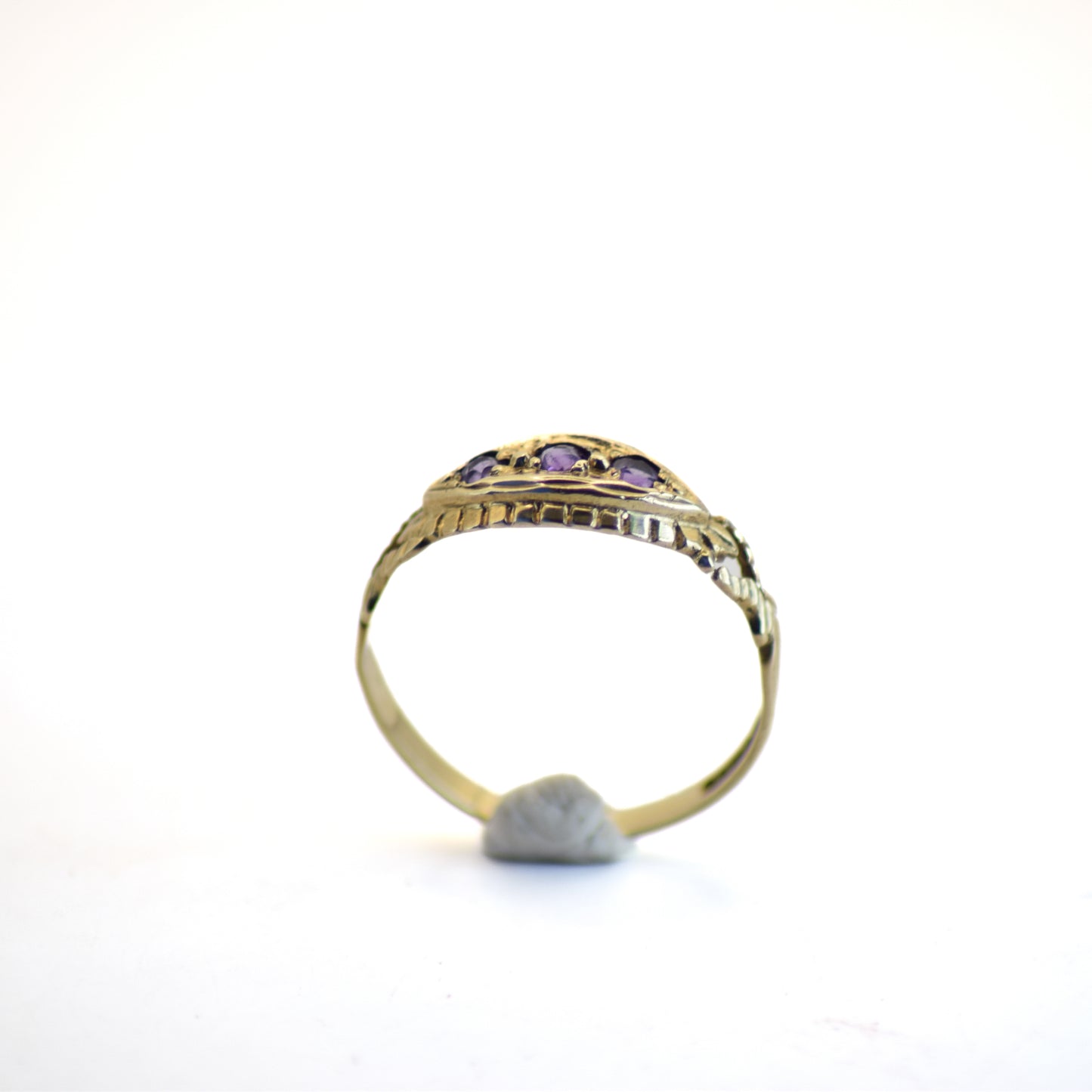 9ct gold amethyst boat ring