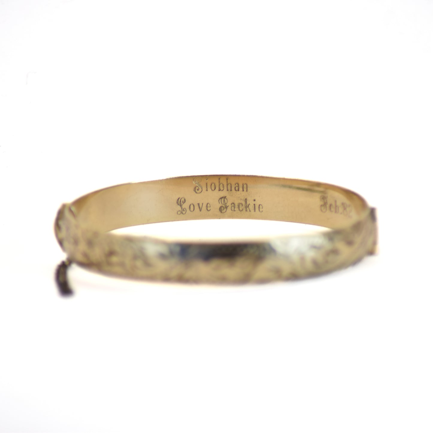 Textured leaf rolled gold bangle