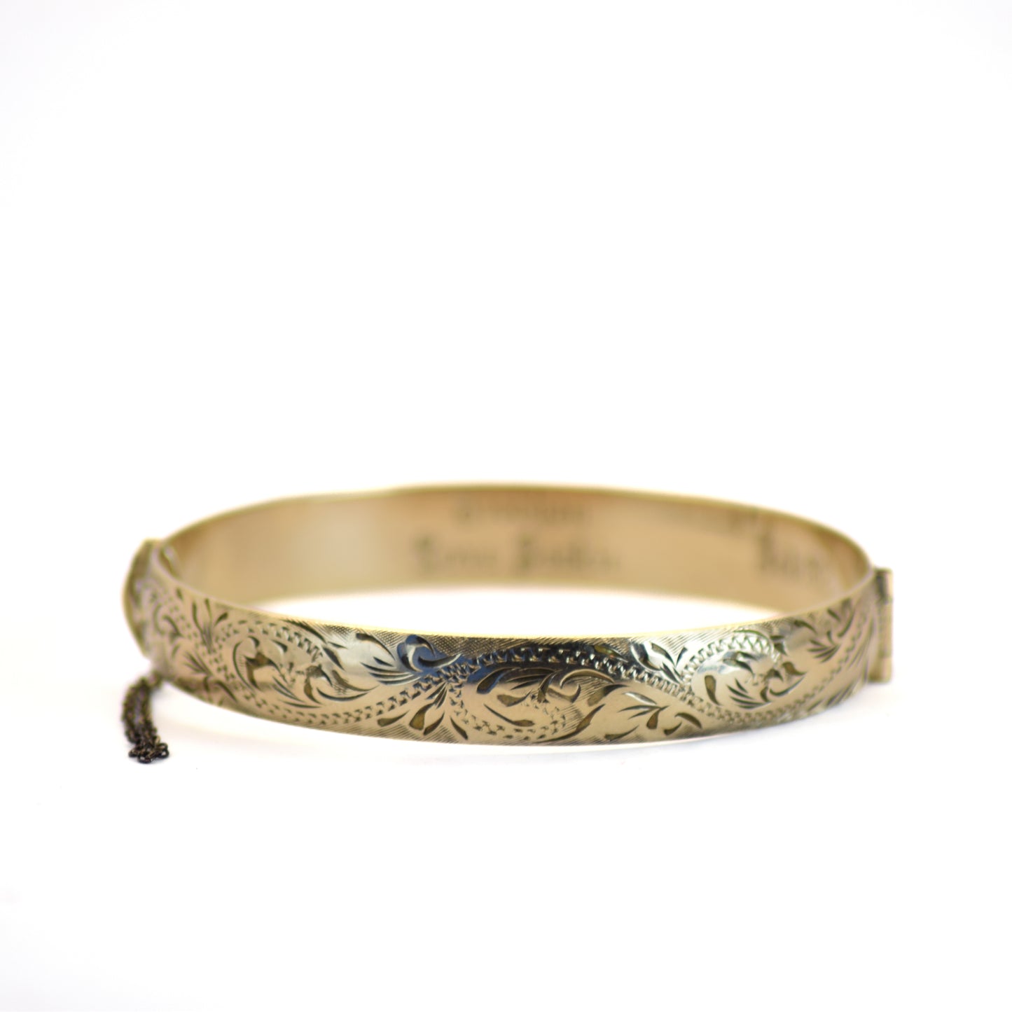 Textured leaf rolled gold bangle