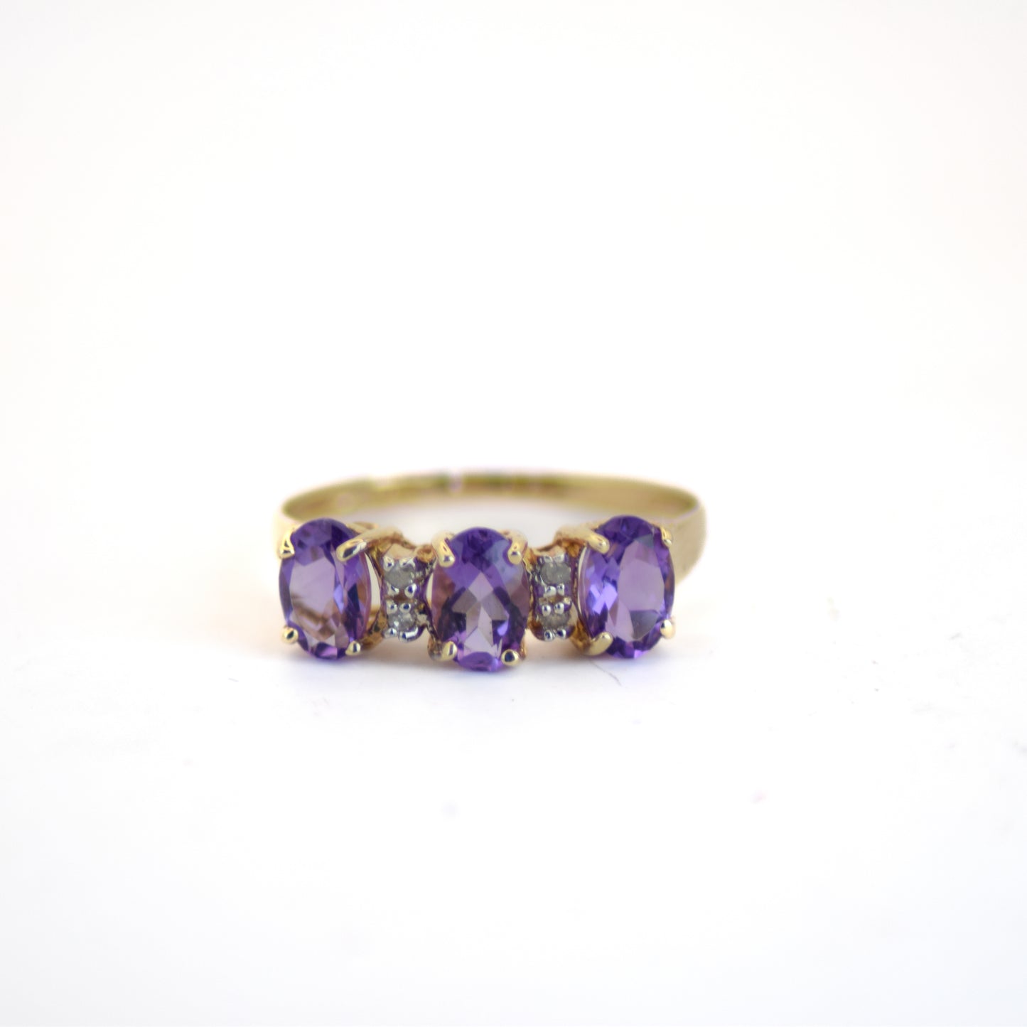 10k gold Amethyst & diamond ring