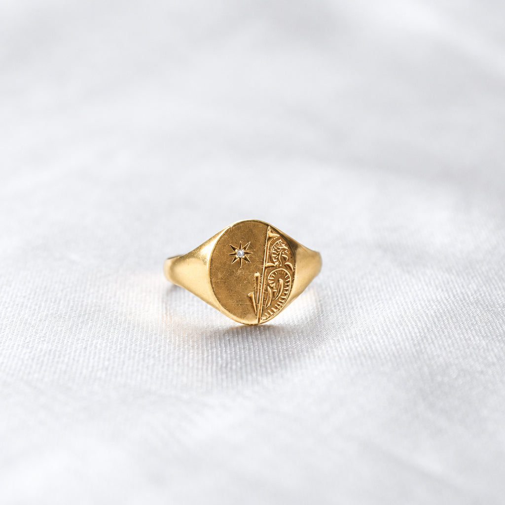 Vintage engraved diamond signet 9ct gold ring