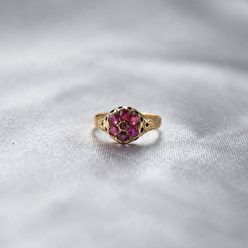 Vintage 90s Ruby 9ct gold ring