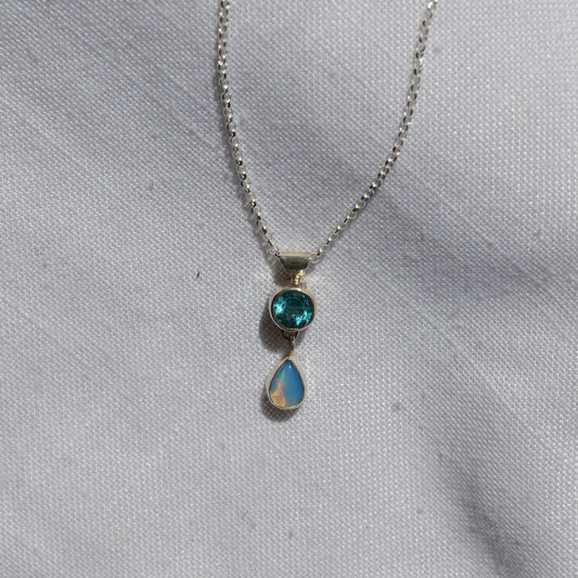 Selkie's teardrop necklace