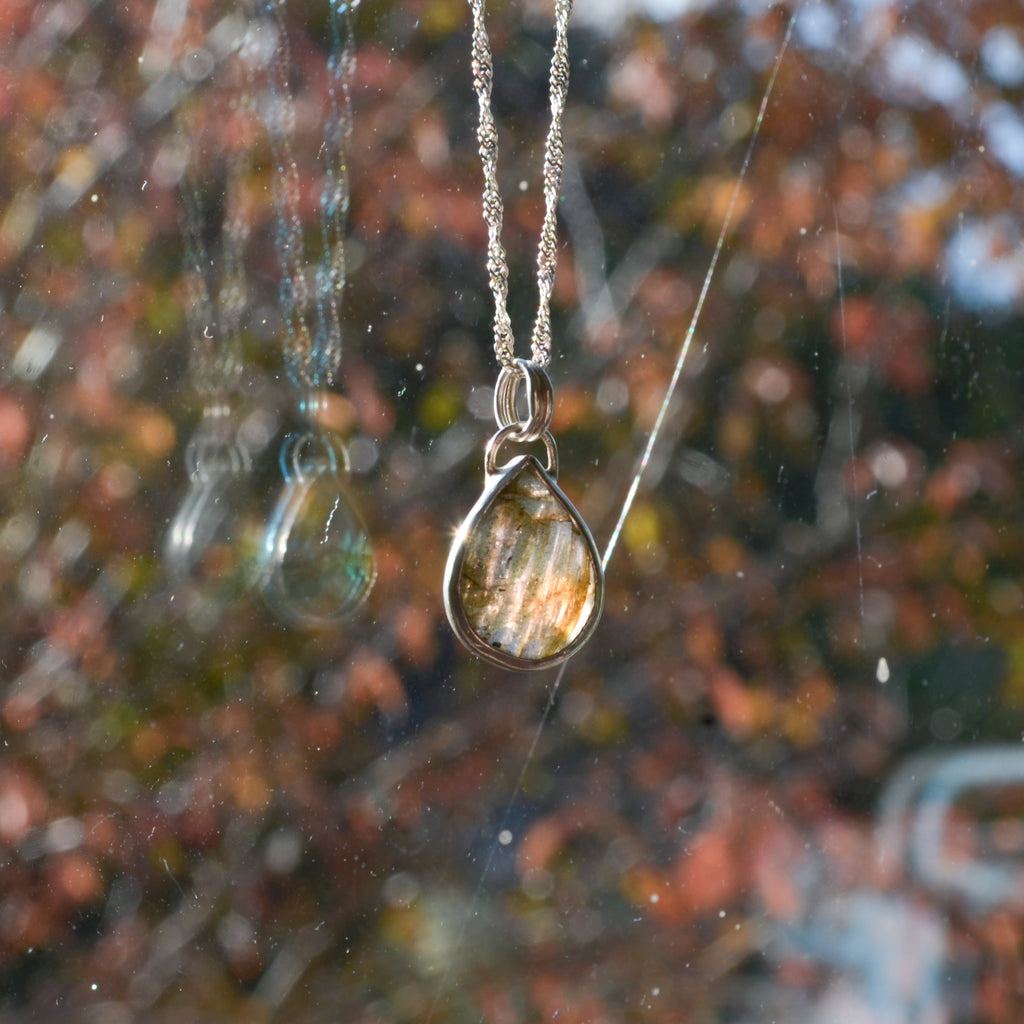 Faceted labradorite necklace